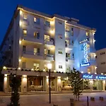Regina 4*